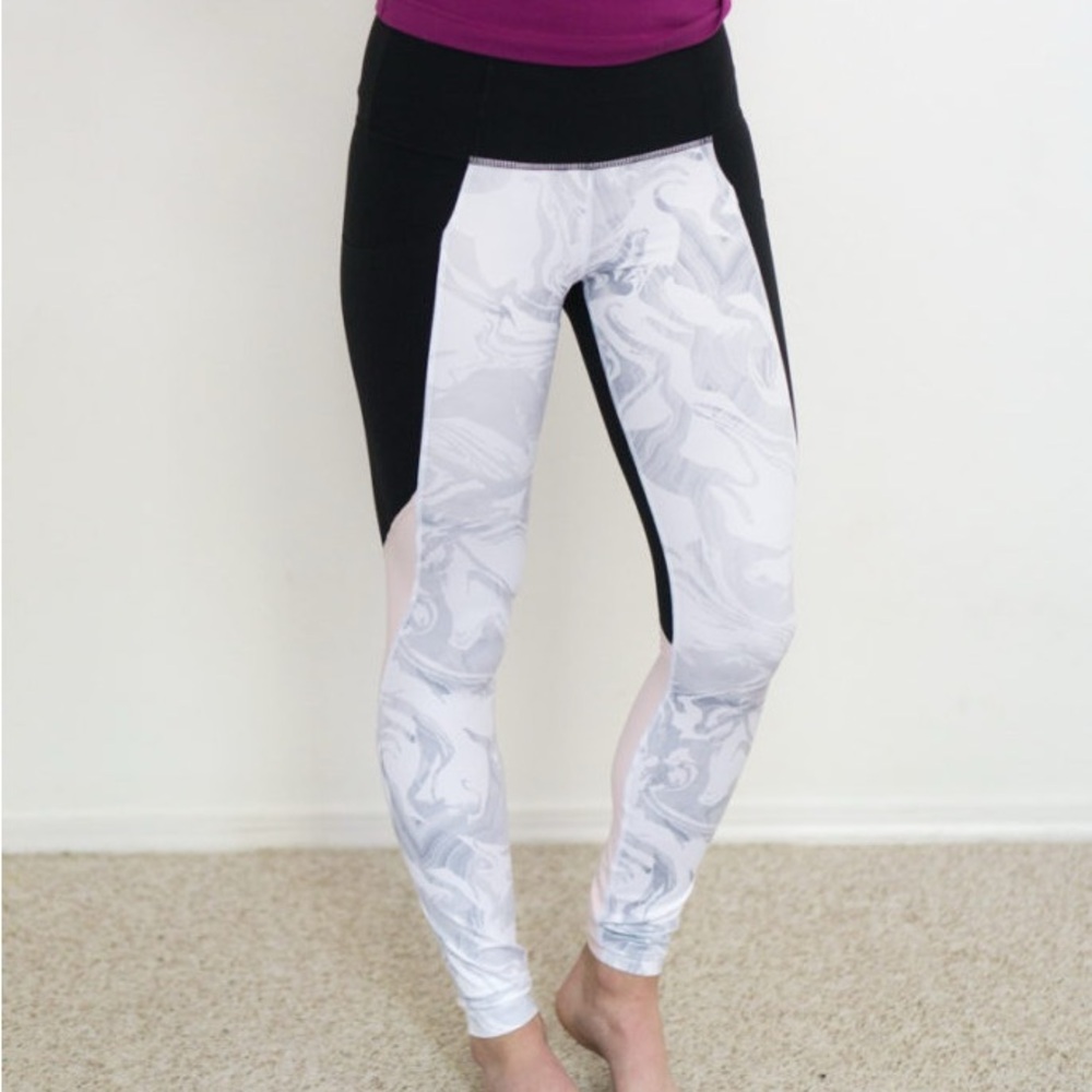 Athleta Salutation Stash Leggings
